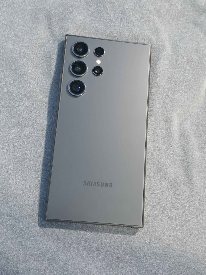 Samsung S24 Ultra Libre de fabrica para cualquier empresa 512gb De Almacenamiento 12gb De Ram