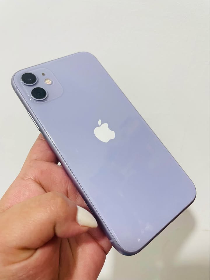 iPhone 11 128 GB🔋74% Libre ✅