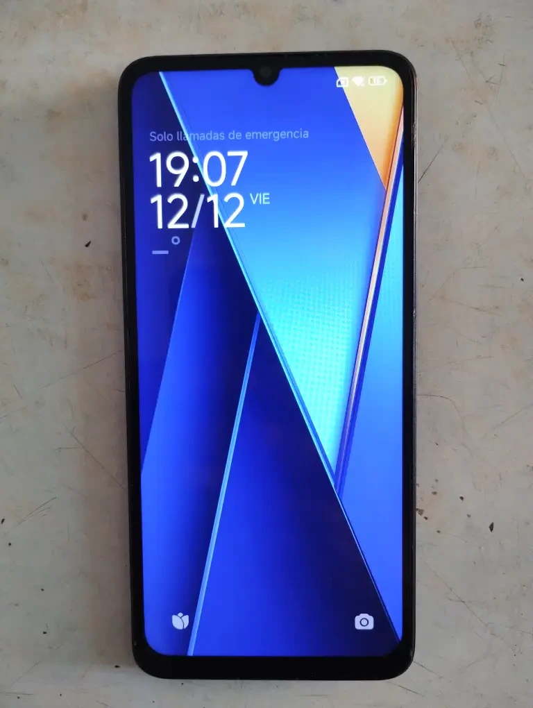 Vendo Xioami poco c65 impecable 256gb y 8+8ram 150mil lo puedo rebajar un poco