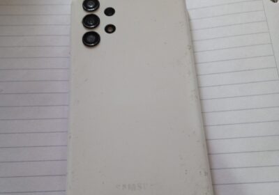 Samsung a13 liberado ,64 GB y 4 de ram, tiene vidrio templado , Liniers y punto de encuentro,$80 mil