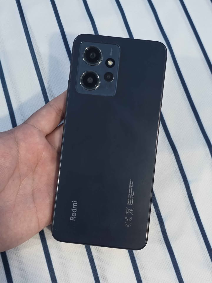 Redmi Note 12. Libre De Todo. 128gb de almacenamiento, 8+4gb de ram.