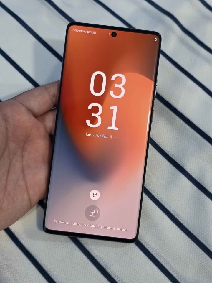 Motorola G85 5g. Libre Esim. 256gb De Almacenamiento, 8gb De Ram.