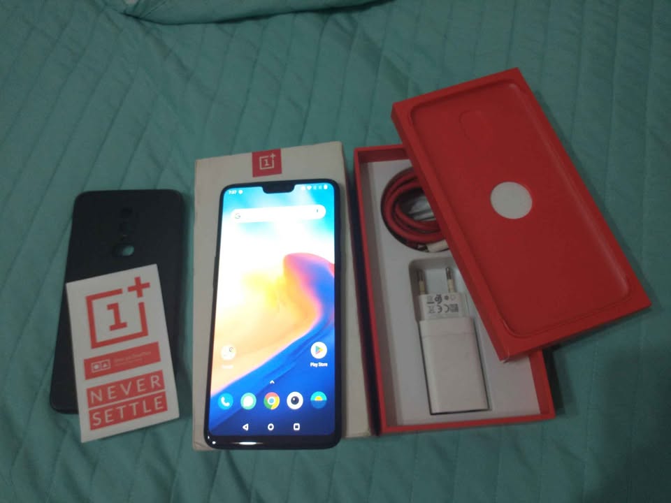 Oneplus 6 de 128gb y 8gb ram vendo o permuto completo con todo