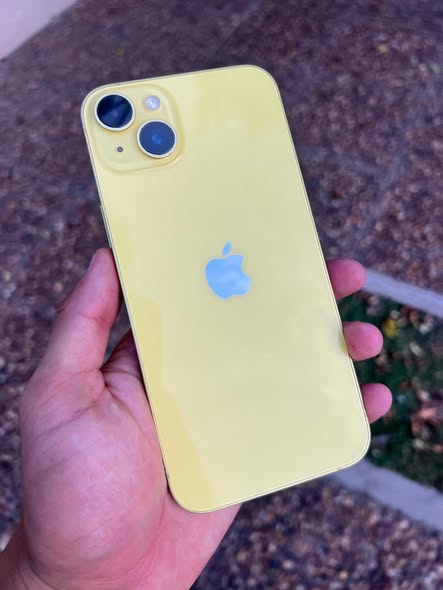 Vendo iPhone 14 plus 128gb 85% 550.000 libre sin detalles Face ID