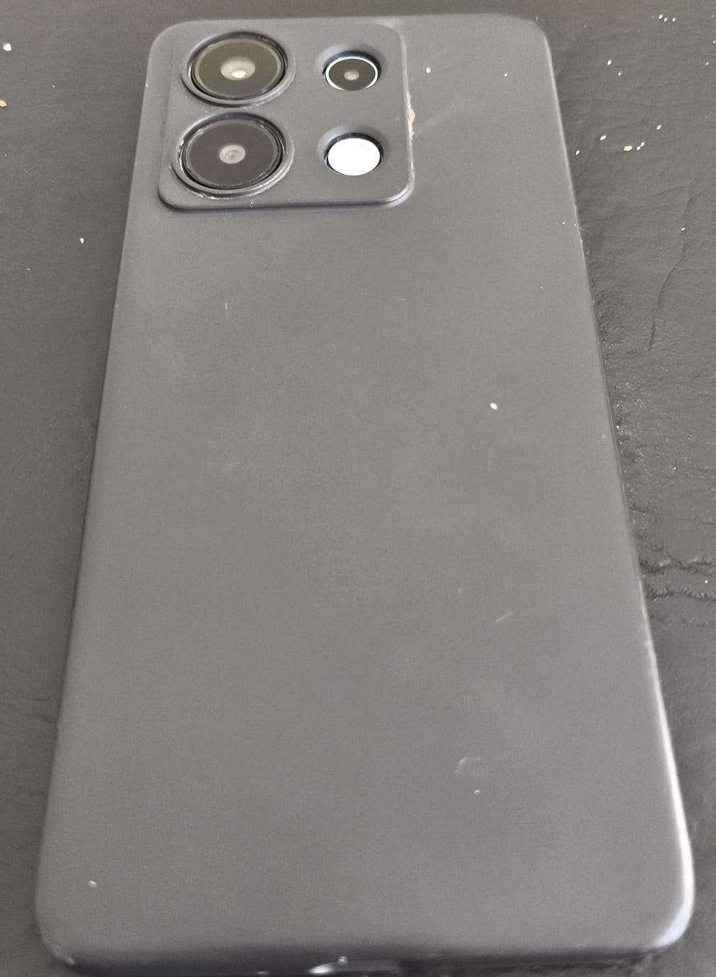 Vendo Redmi note 13 impecable con funda