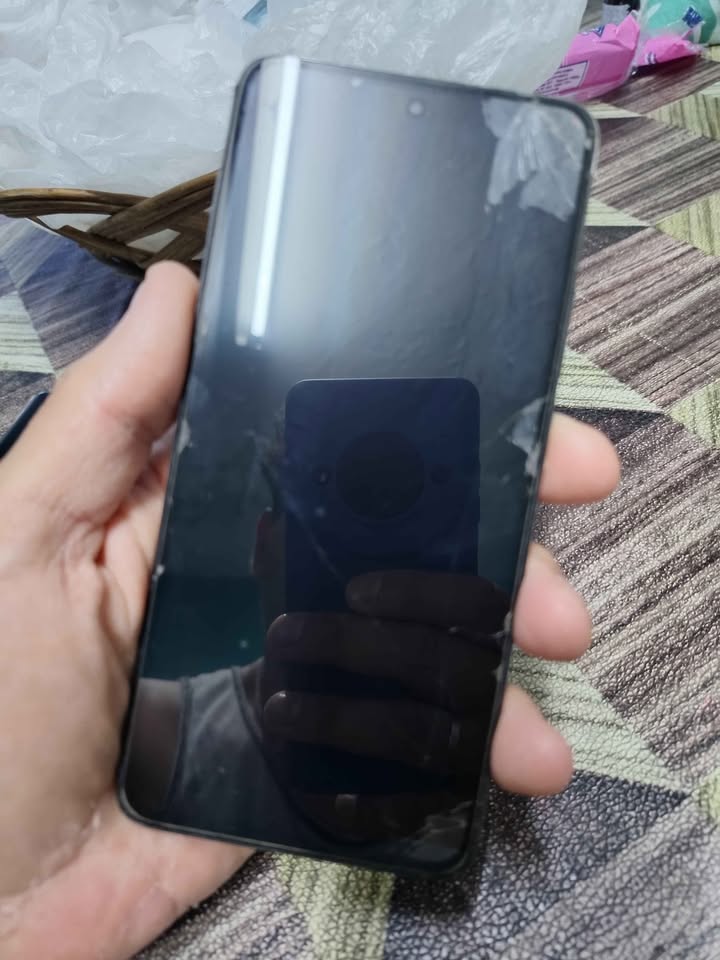 Vendo edge 30 libre leeer descripción