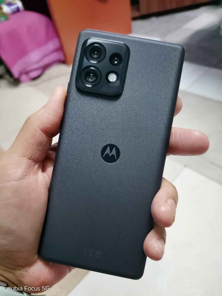 Permuto edde 40 pro libre de esim leeer descripción