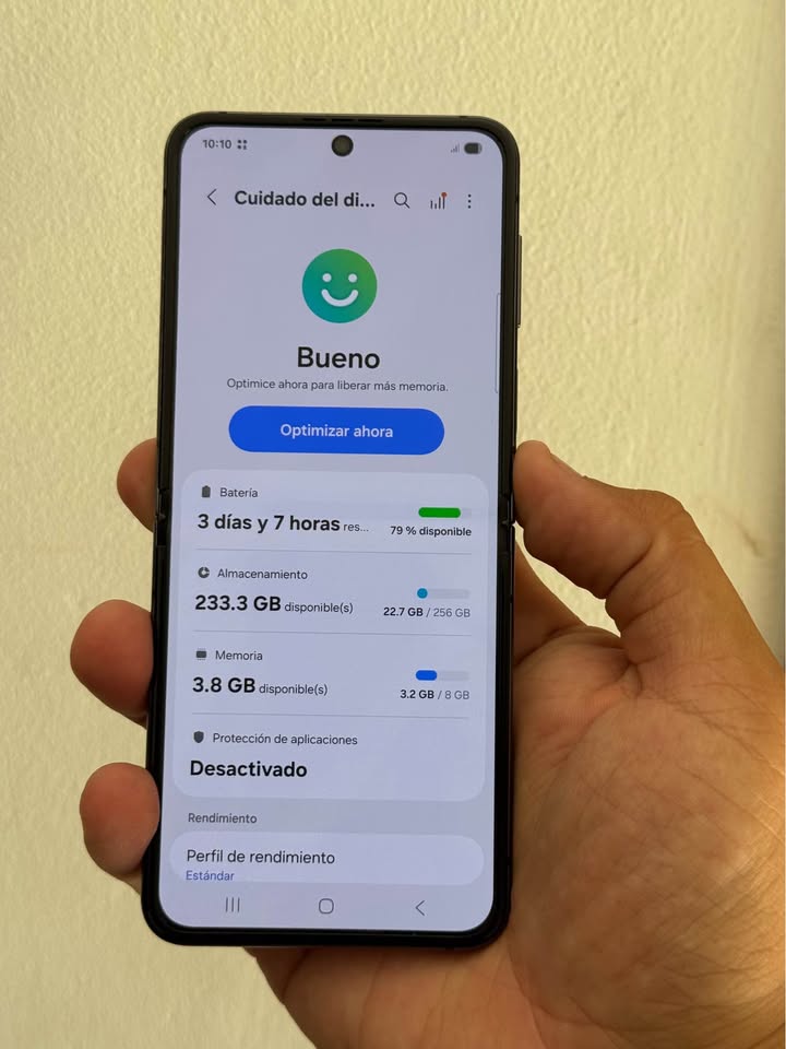 Vendo Samsung Z flip 5 libre 5G 256gb 8ram , IMPECABLE, NO PERMUTO