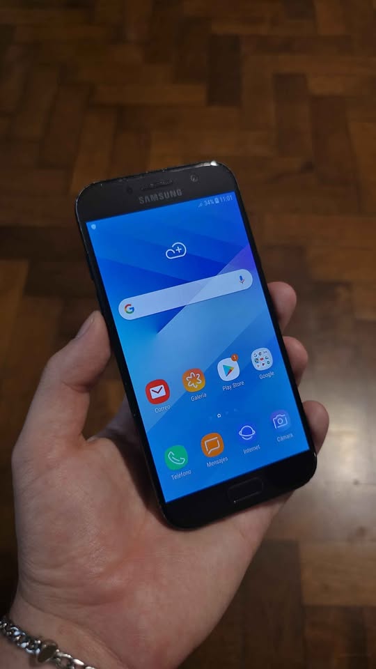 SAMSUNG GALAXY A5 2017 LIBRE 32GB 3GB RAM ANDROID 8 EN BUEN ESTADO