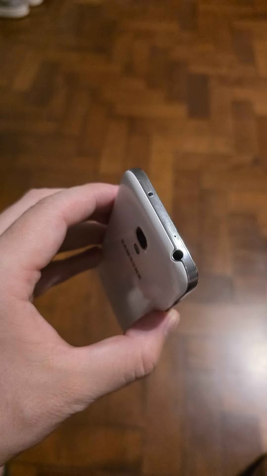 SAMSUNG GALAXY S4 MINI PARA MOVISTAR 8GB ANDROID 7 EN BUENAS CONDICIONES