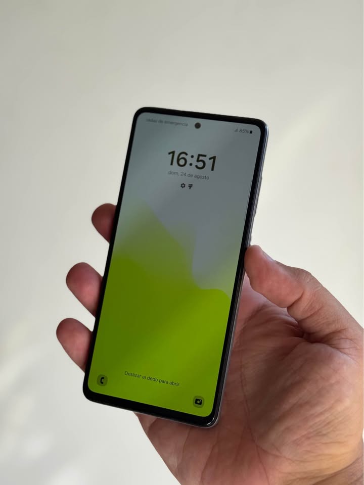 Vendo Samsung A52 libre 128gb 6ram huella NFC , NO PERMUTO