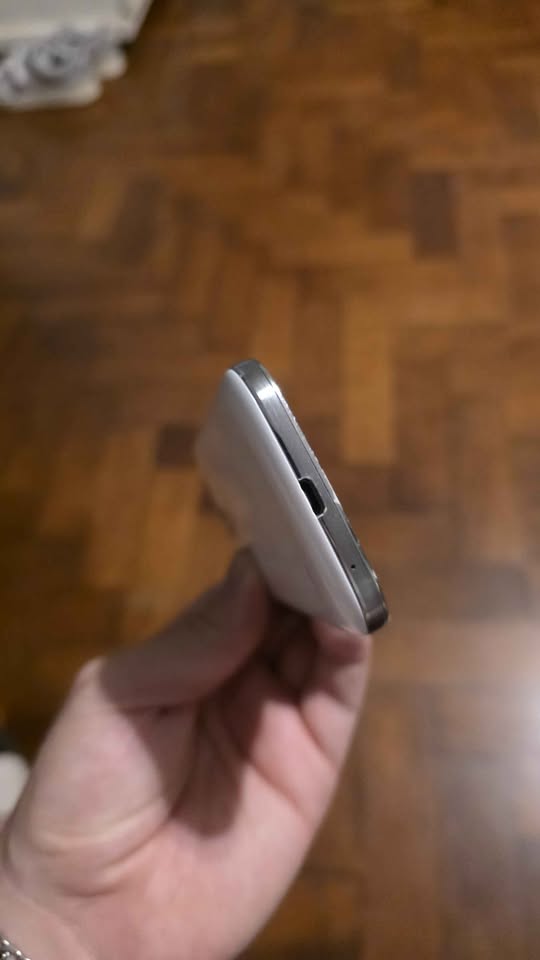 SAMSUNG GALAXY S4 MINI PARA MOVISTAR 8GB ANDROID 7 EN BUENAS CONDICIONES