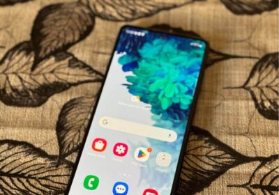 Vendo Samsung S20FE libre 128gb 6ram huella NFC , IMPECABLE, NO PERMUTO, varios colores