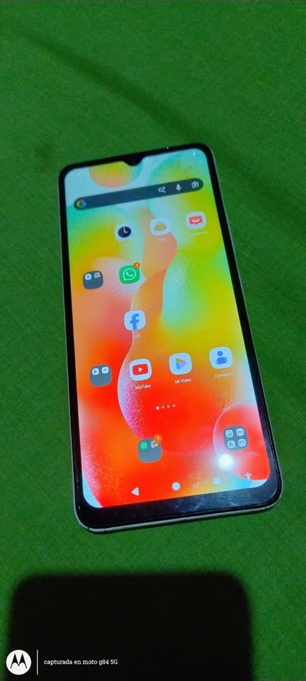 vendo Redmi A3 de 128Gb 4Ram anda un lujo trae accesorios 75mil.pido escucho ofertas razonables Se p