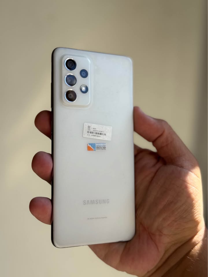Vendo Samsung A52 libre 128gb 6ram huella NFC , NO PERMUTO