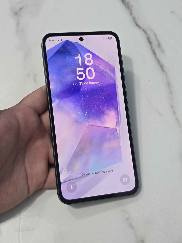 Samsung A55 5G Libre de fábrica para cualquier compañía 128gb de almacenamiento 8gb de ram