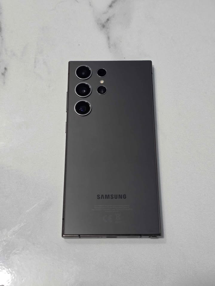 Samsung S24 Ultra Libre De Fábrica Para Cualquier Compañía 512gb De Almacenamiento 12gb De Ram