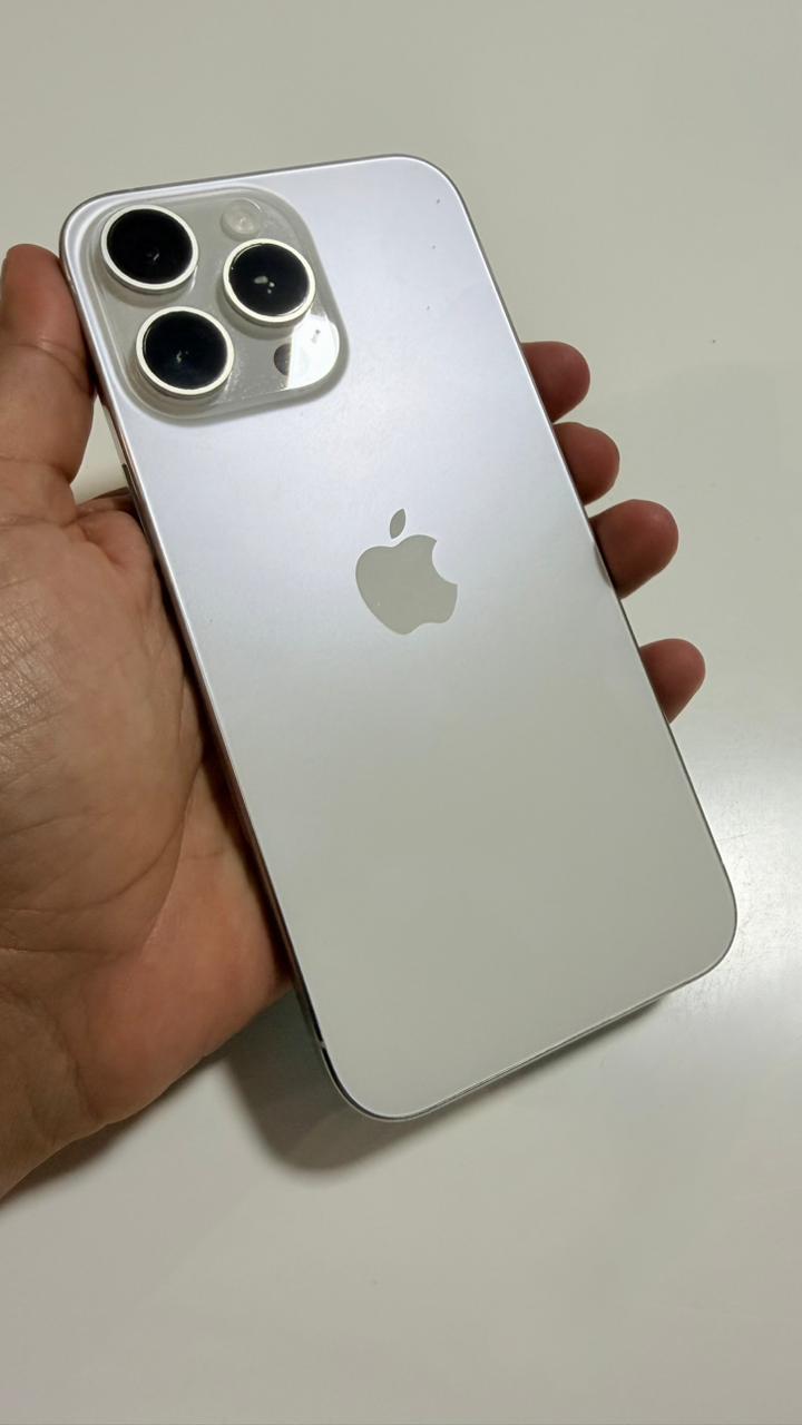 VENDO IPHONE 15 PRO MAX 256GB