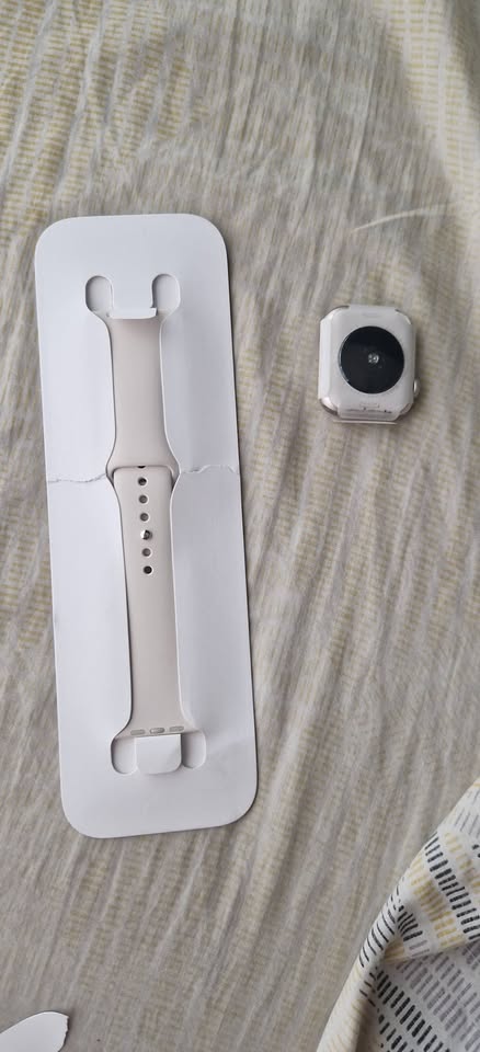 Apple Watch SE 3 GEN con GPS.