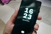 Vendo o permuto edge 40 pro libre de esim leer descripción