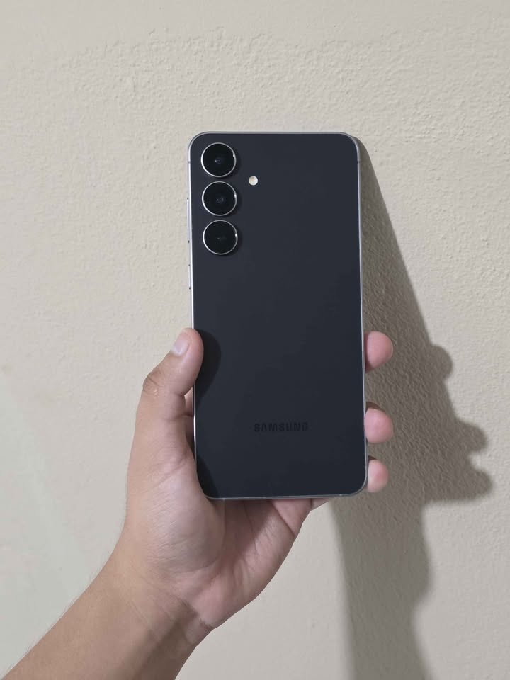 Samsung S25 FE Libre de fabrica para cualquier empresa 256gb De Almacenamiento 8gb De Ram