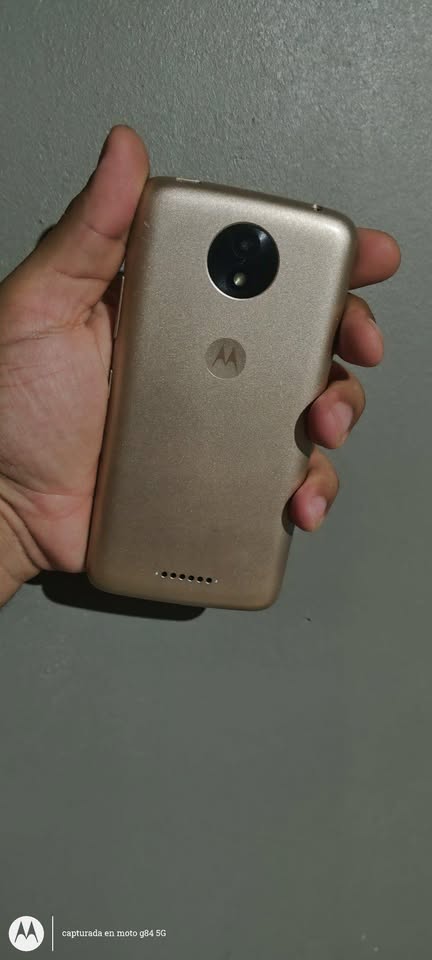 vendo libre con USB cargador 45mil zona noroeste Vendo solo vendo estética 10punto