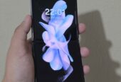 Samsung Zflip4 Libre Solo Esim, Tiene Detalles. 256gb De Almacenamiento 8gb De Ram