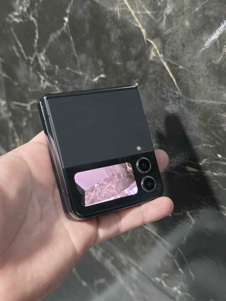 Samsung Zflip4 Libre de fabrica para cualquier empresa 256gb De Almacenamiento 8gb De Ram