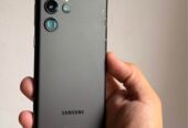 Vendo Samsung S22 ultra 256gb 12ram libre , detalle tapa , NO PERMUTO