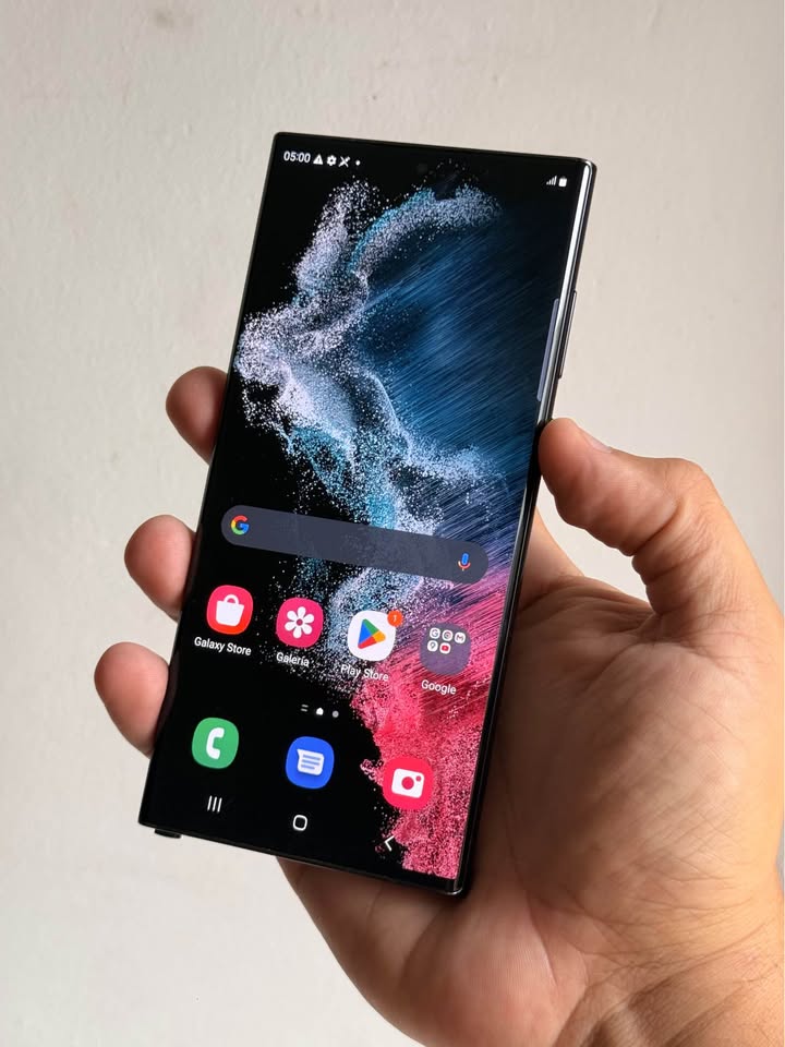 Vendo Samsung S22 ultra 256gb 12ram libre , detalle tapa , NO PERMUTO