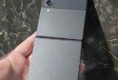 Samsung Zflip4 Libre de fabrica para cualquier empresa 256gb De Almacenamiento 8gb De Ram