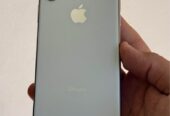 Vendo IPhone XS libre 64gb 🔋76 original, NO PERMUTO