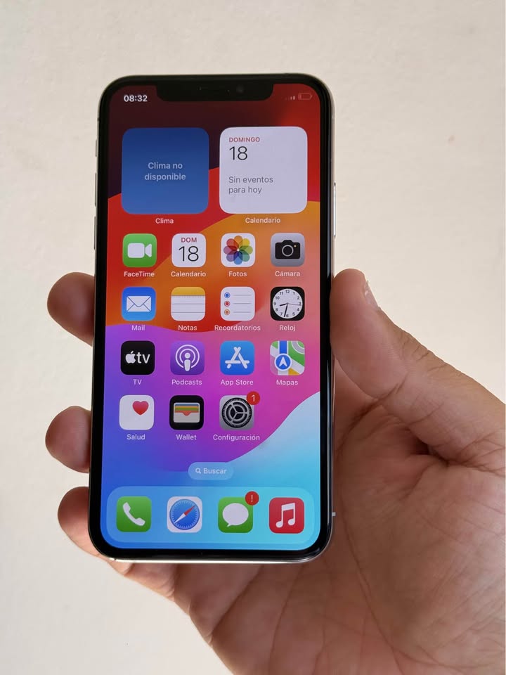 Vendo IPhone XS libre 64gb 🔋76 original, NO PERMUTO