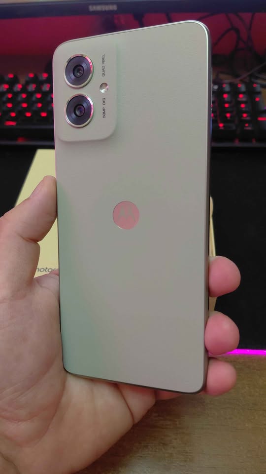 Moto G55 256/8 Libre Nuevo Permutas