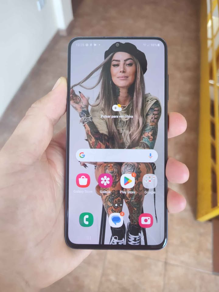 Samsung S21 Fe 128 GB y 6 De RAM Libre de fabrica impecable Estado Como Nuevo!!