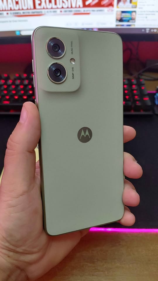 Moto G55 256/8 Libre Nuevo Permutas