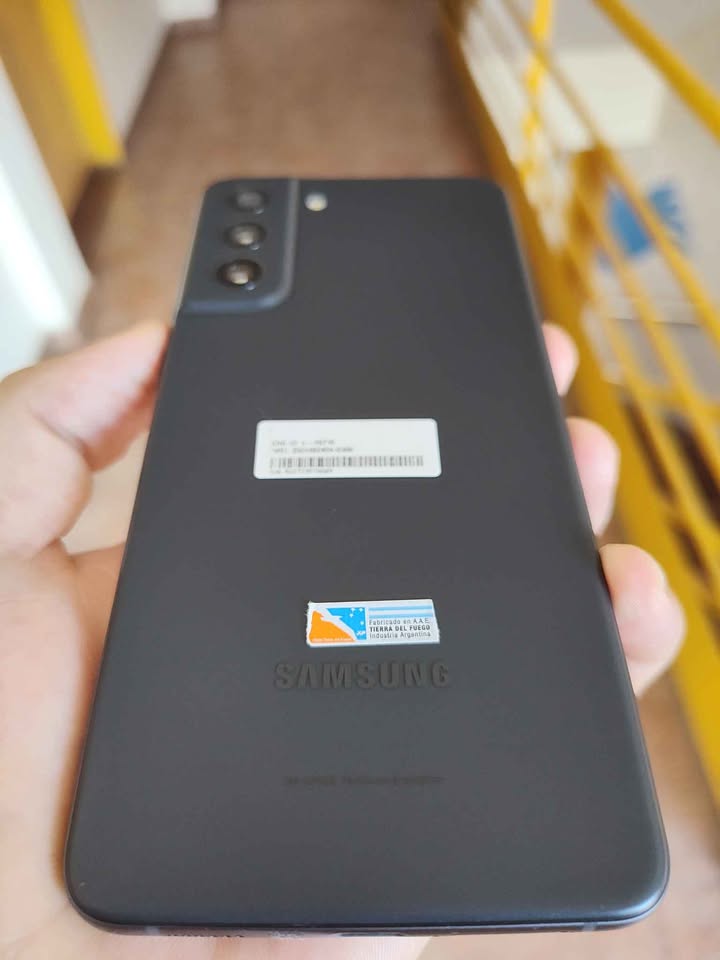 Samsung S21 Fe 128 GB y 6 De RAM Libre de fabrica impecable Estado Como Nuevo!!