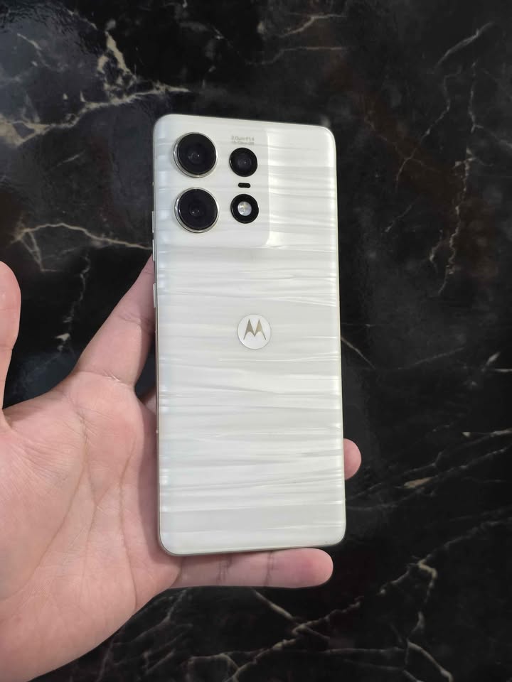 Motorola Edge 50 Pro Libre esim para cualquier empresa 512gb De Almacenamiento 12gb De Ram