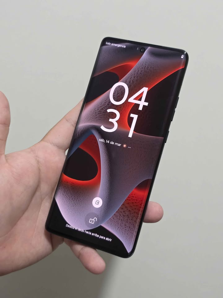 Motorola Edge 50 Pro Libre solo esim para cualquier empresa 512gb de almacenamiento 12gb de ram