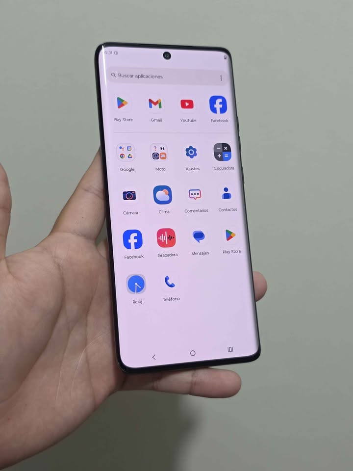 Motorola Edge 50 Pro Libre solo esim para cualquier empresa 512gb de almacenamiento 12gb de ram