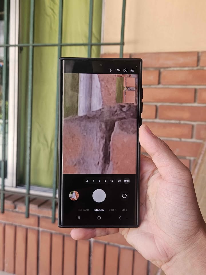 Galaxy S22 Ultra LEER DESCRIPCION igual a nuevo libre eSIM