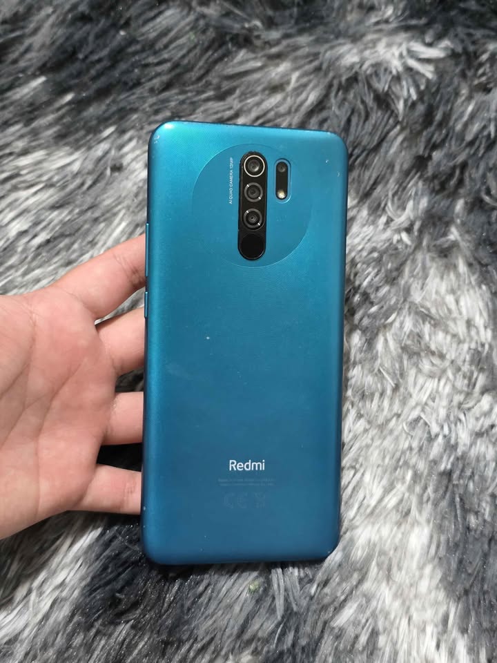 Redmi 9 Libre de fabrica para cualquier empresa 64gb de almacenamiento y 4gb de ram