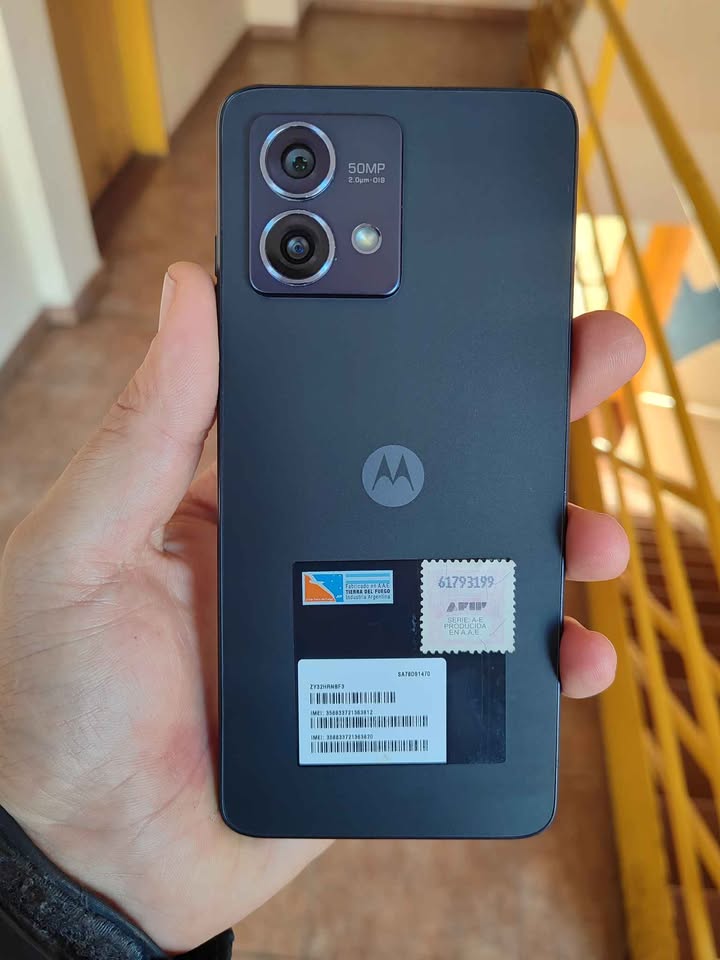 Motorola G84 5G 256Gb y 8 De RAM Libre de fabrica impecable Estado Como Nuevo!!