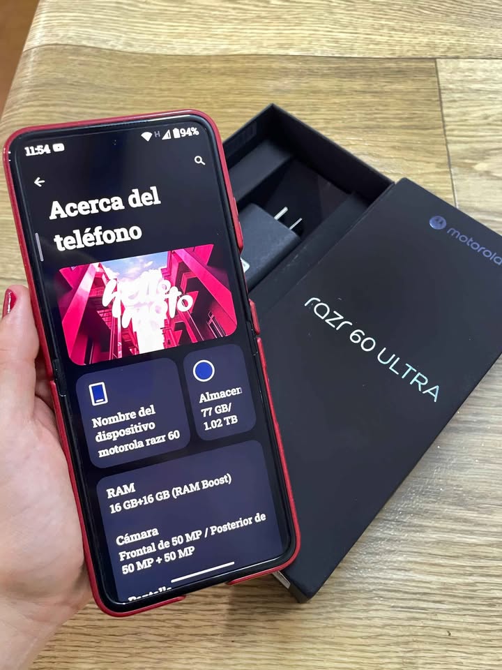Moto RAZR 60 ULTRA 1TERA Y 32 DE RAM