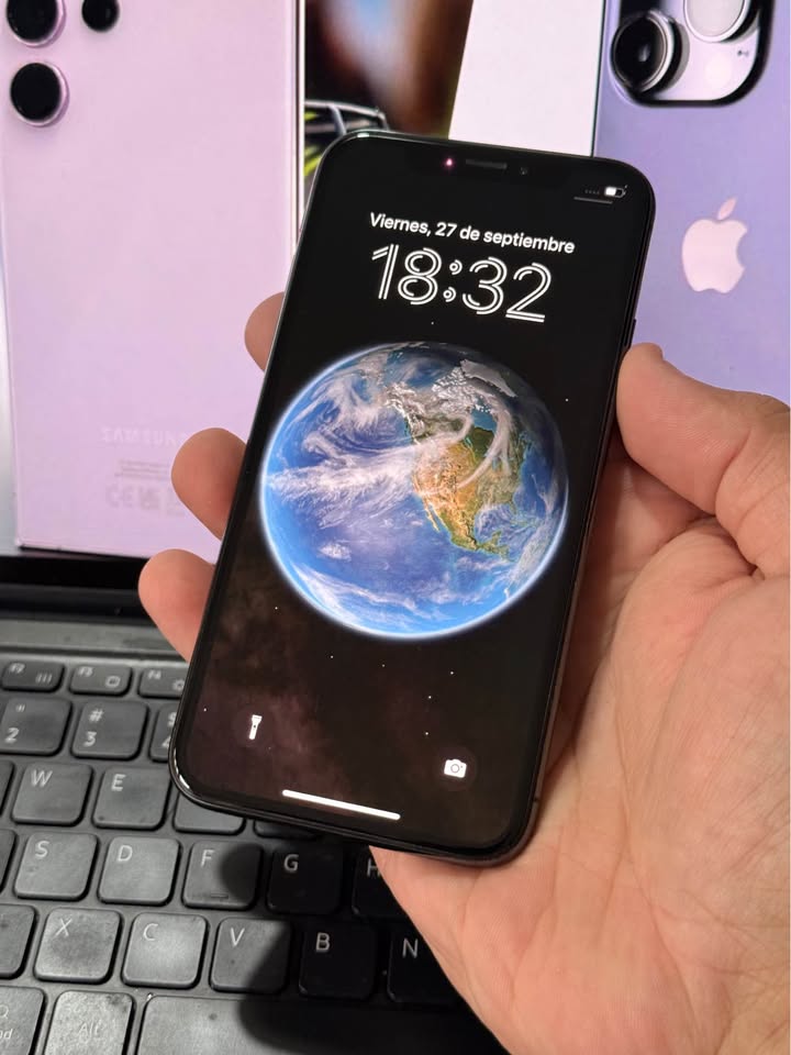 Vendo IPhone X libre 64gb 🔋79 , IMPECABLE, NO PERMUTO