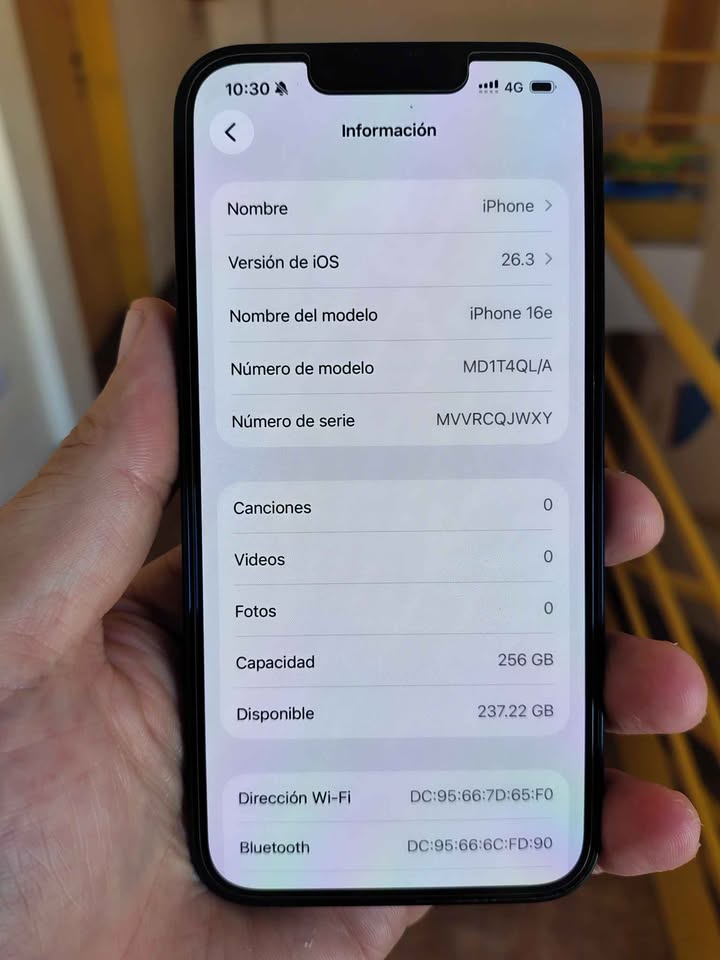 IPhone 16e De 256Gb y 100% Batería Libre De Fabrica impecable Como nuevo!!