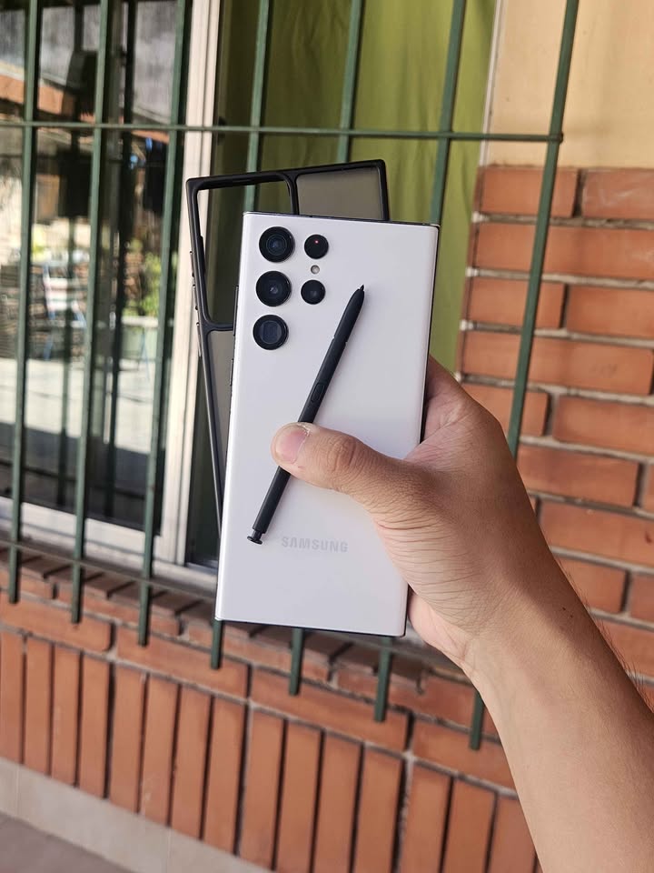 Galaxy S22 Ultra LEER DESCRIPCION igual a nuevo libre eSIM