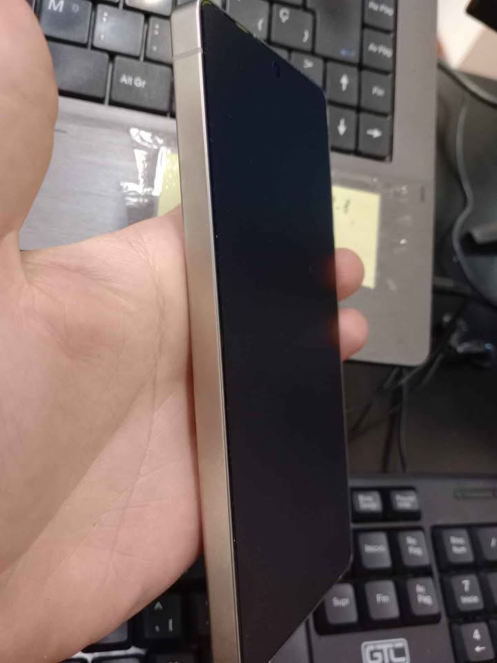 [VENTA] [PERMUTA] Samsung S25 Ultra 12/512 como nuevo, libre de origen, completo en caja.