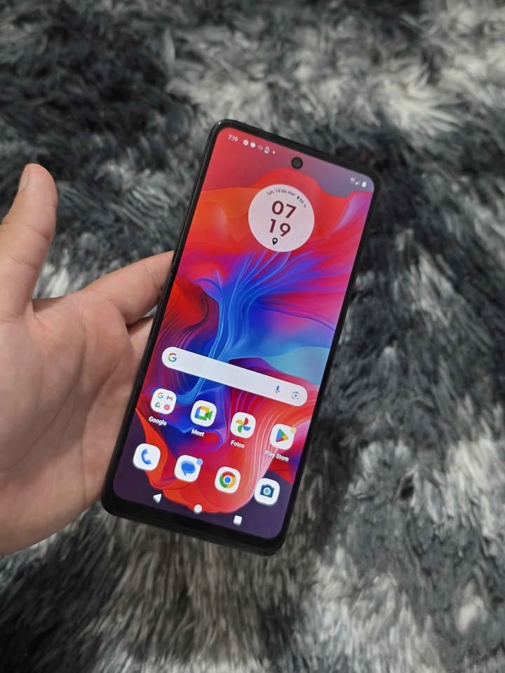 Motorola G04s Libre de fabrica para cualquier empresa 64gb de almacenamiento y 4gb de ram