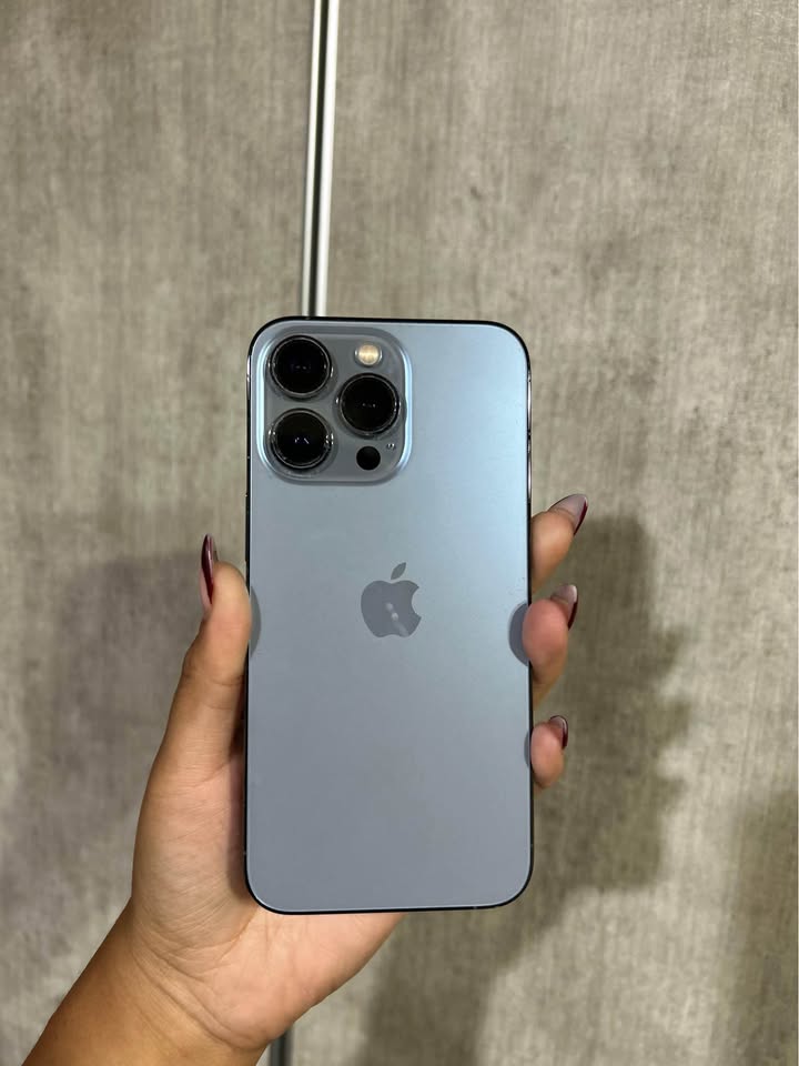 VENDO! IPhone 13 PRO 128GB 100%🔋 IMPECABLE! Sin detalles LIBRE DE TODO!! $710mil